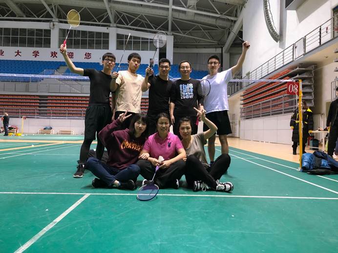 说明: C:\Users\lx\Desktop\研究生网站\安博(中国)研究生羽毛球比赛\微信图片_20190328141257.jpg
